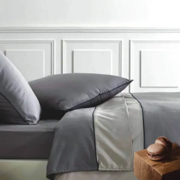 BASTIDE – Parure de Lit 220×240 cm – Unie Gris