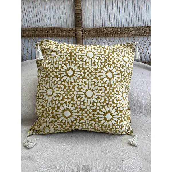 Housse coussin block print Inde fleurs moutarde et blanches