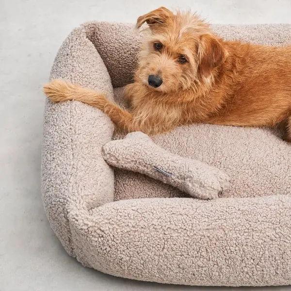 Jouet design en tissu bouclé – SENSO